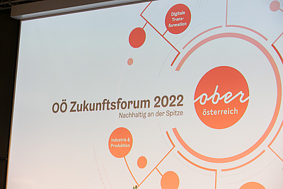 Logo OÖ Zukunftsforum 2022: Wie eine Industrieregion Nachhaltigkeit lebt © City-Foto/Roland Pelzl