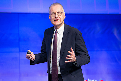 Keynote-Speaker Viktor Mayer-Schönberger. © Cityfoto/Roland Pelzl