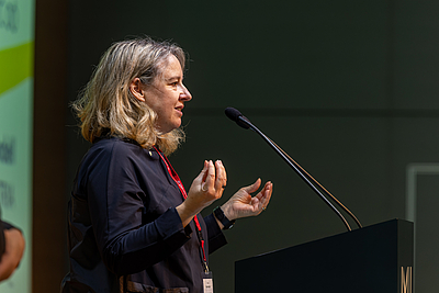 Frauke Wurmböck, Managerin des Medizintechnik-Clusters, hob den Mehrwert der Vernetzung von Sozialbereich und Wirtschaft hervor. © Erwin Pils